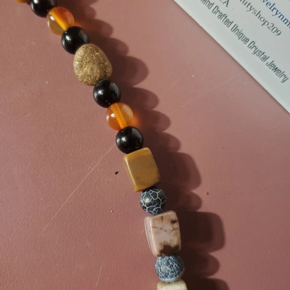 Handmade Multi Stone necklace with agate center piece - Picture 7 of 10